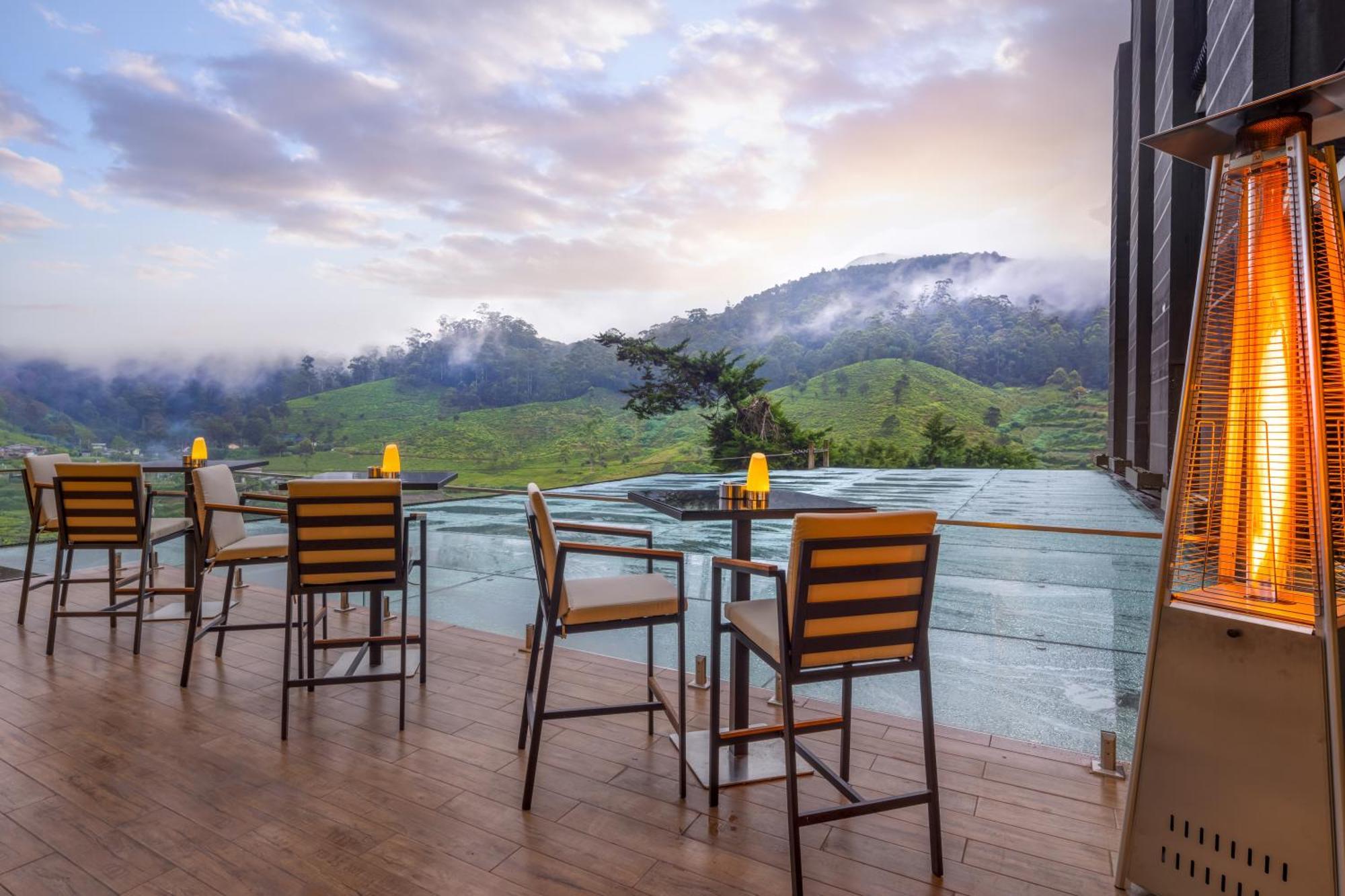 The Golden Ridge Hotel Nuwara Eliya Esterno foto